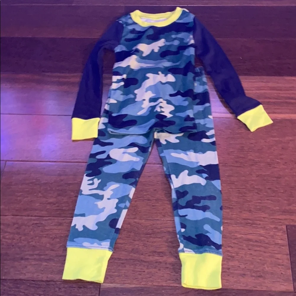 The children’s place pj’s size 4 used a few times
